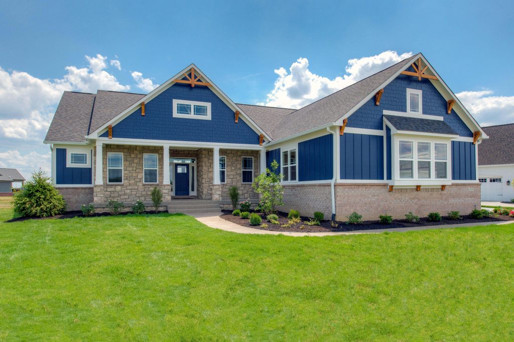 18295-Lakes-End-Drive_01